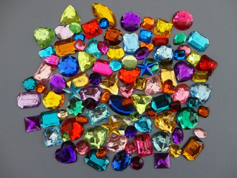Assorted Gems (100 pieces)