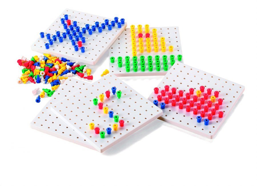 Pegboards & Pegs - Stackable